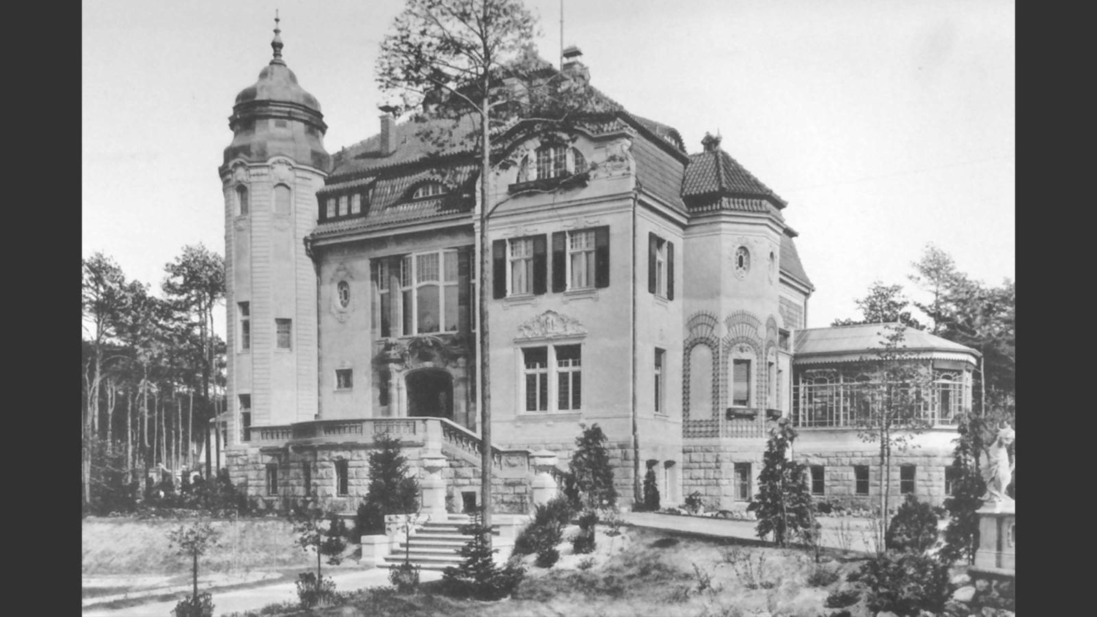Hauptfront, Bauphase 1904 