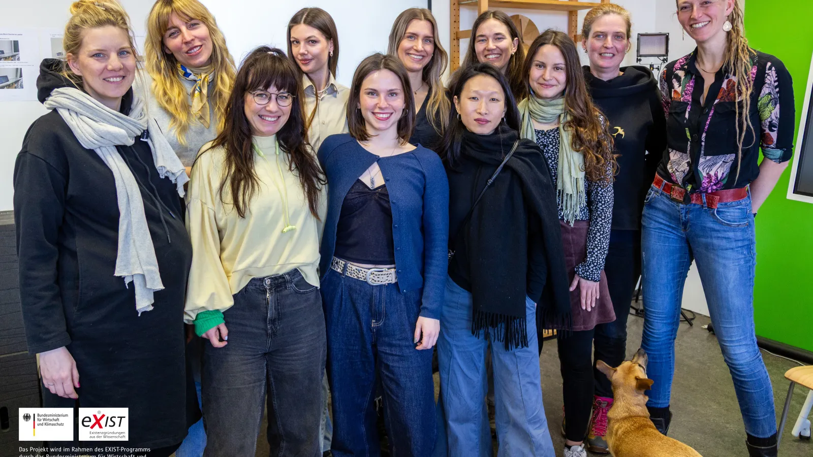 Gruppenbild der EXIST-Women Stipendiatinnen im Entrepreneurship & Management-Lab