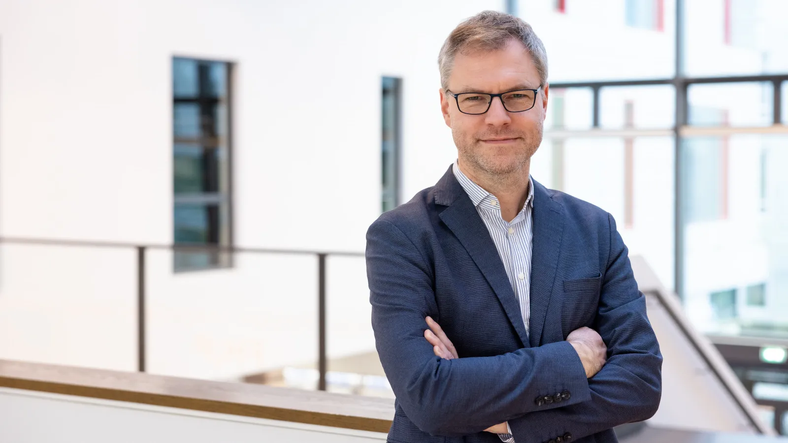 Forschungsprofessor Tobias Schröder