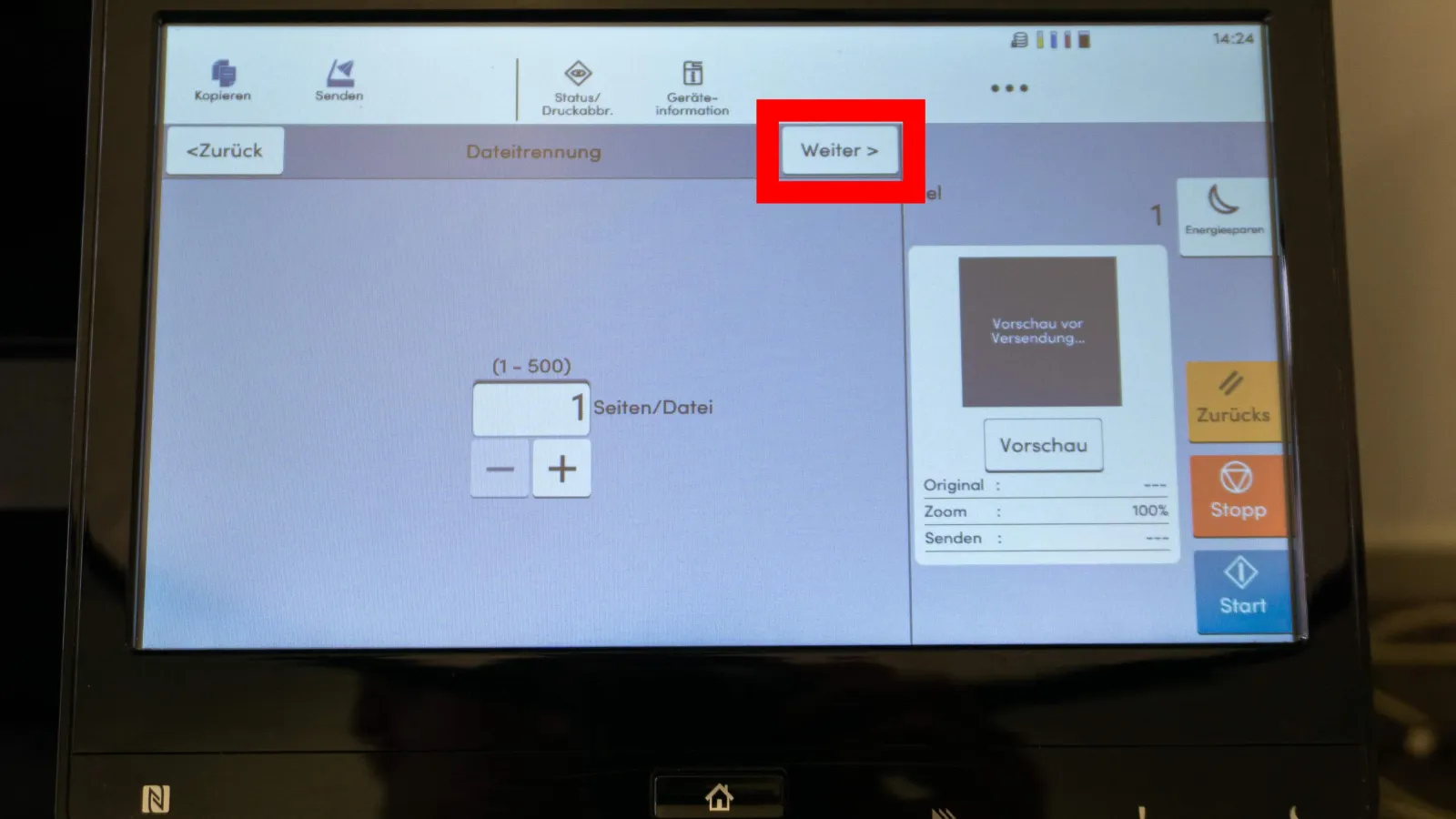 Bedienfeld eines Multifunktionsdruckers im Dateitrennung-Menü, der Bereich „Weiter“ ist rot markiert.