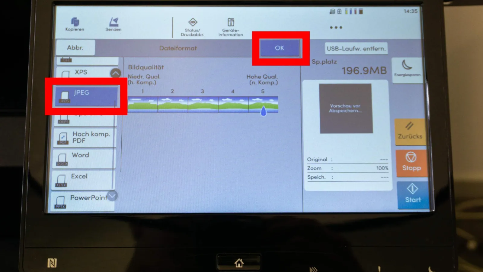 Bedienfeld eines Multifunktionsdruckers im Dateiformat-Menü, der Bereich „JPEG“ und "OK" ist rot markiert.
