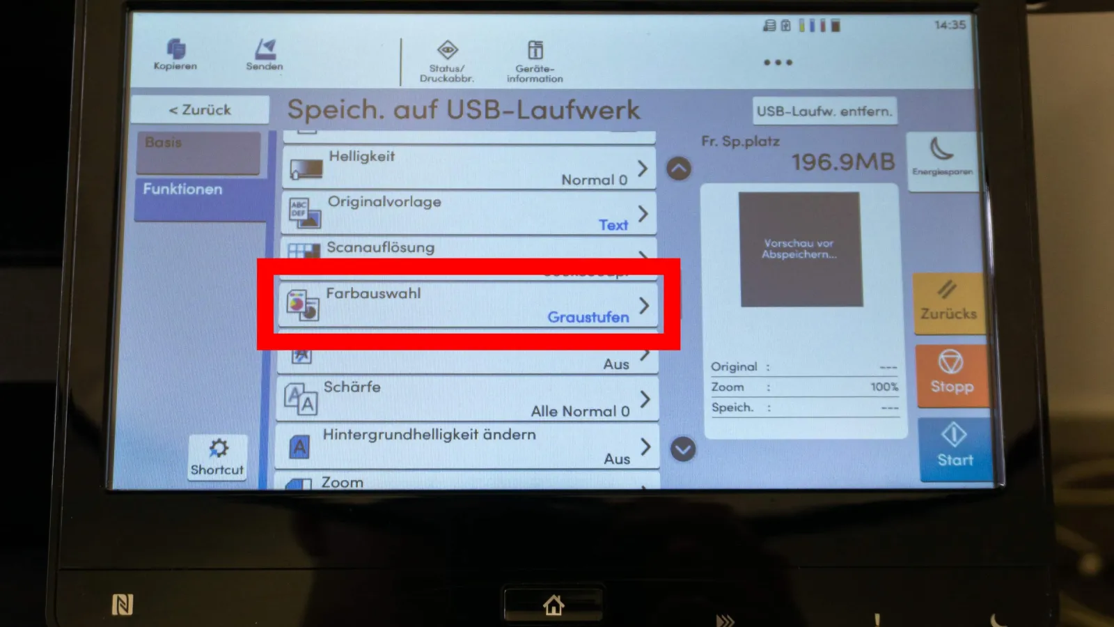 Bedienfeld eines Multifunktionsdruckers im Funktionen-Menü, der Bereich „Farbauswahl“ ist rot markiert.