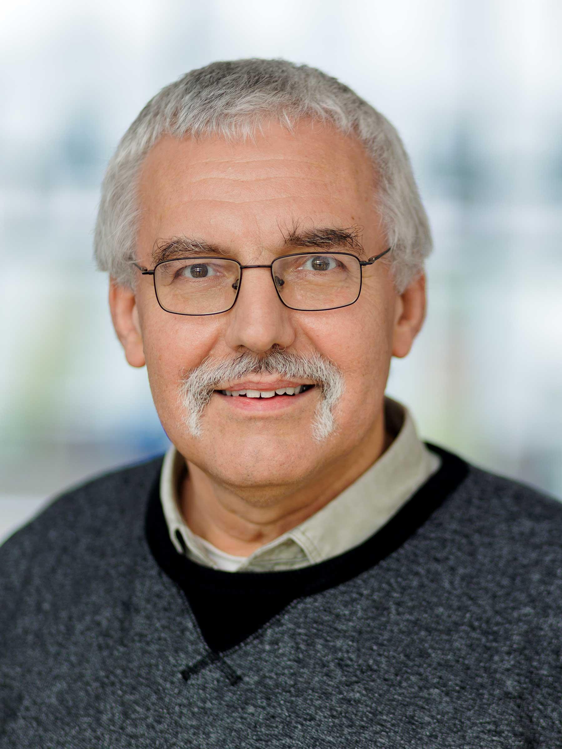Prof. Dr. Michael Scholz
