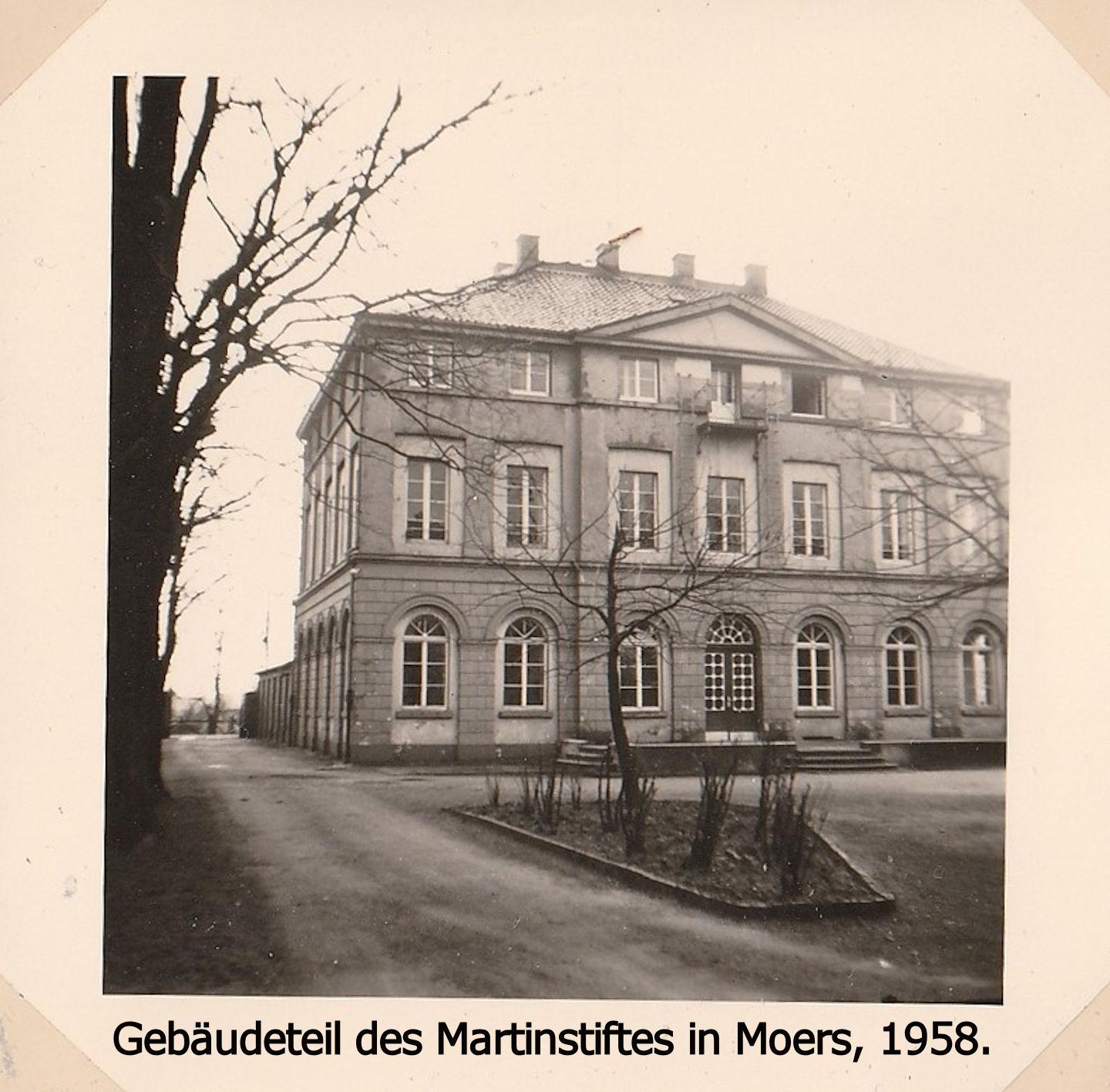 Blick auf Gebäude des Martinsstifts im Jahr 1958