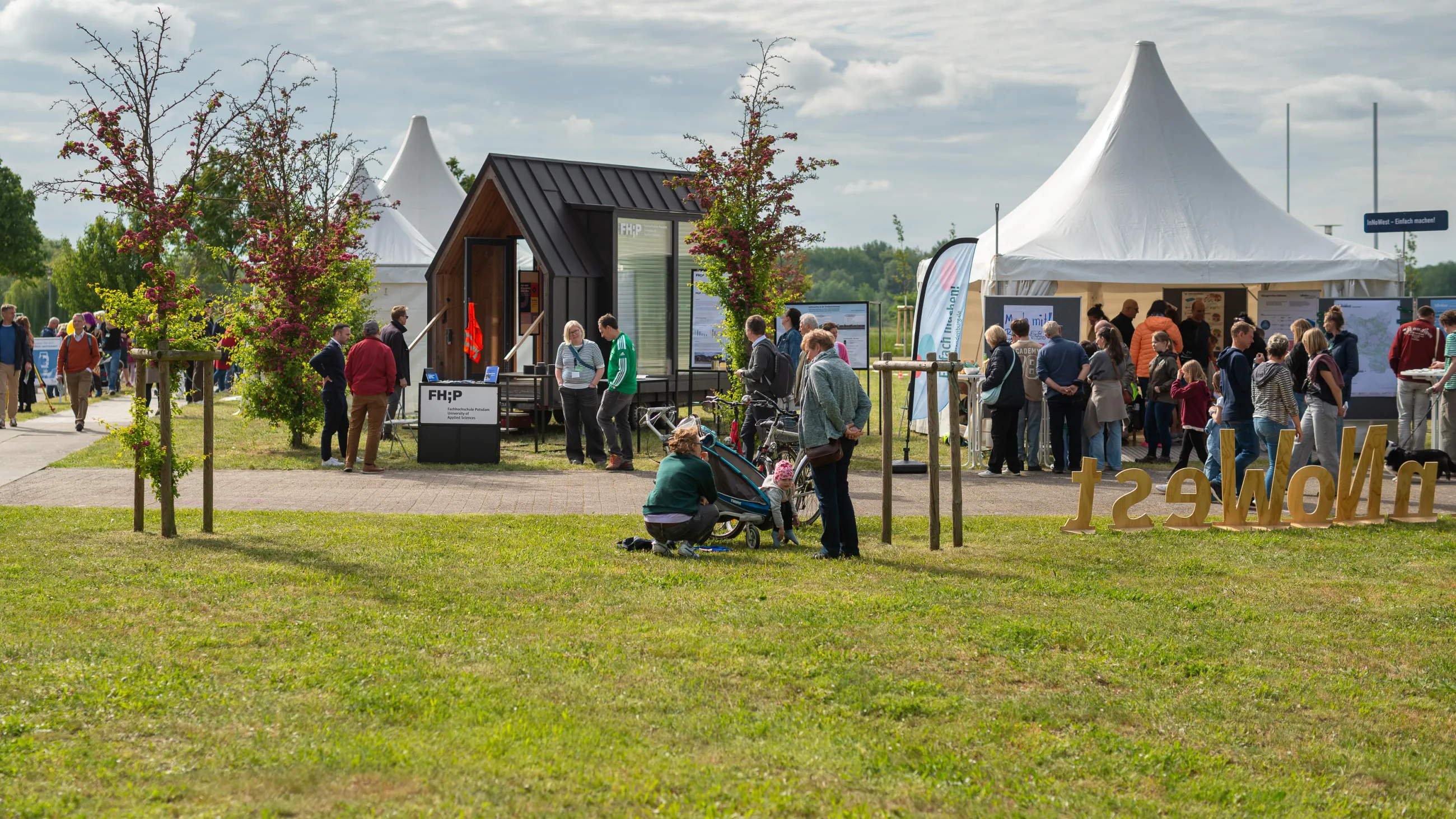 FHP Mobil im Potsdam Science Park