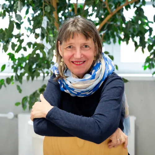 Portrait Prof. Dr. Karin Borck