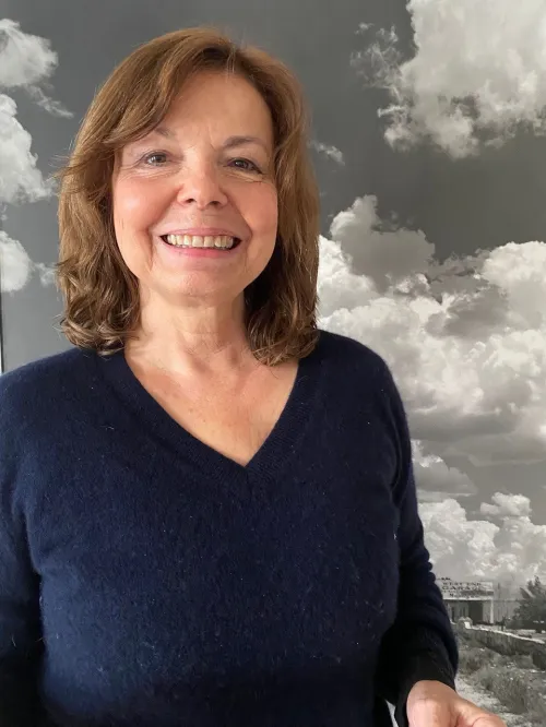 Portraitfoto von Dozentin Urlsula Breymayer