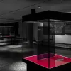 Blick in den Ausstellungsraum Kunstgewerbemuseum Ausstellung "Metall im Fluss – Vom Guss zur Form" 