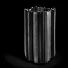 Vase aus schwarzen Stahl